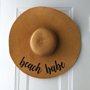 A&O International Women's Floppy Straw Beach Babe Hat - One Size